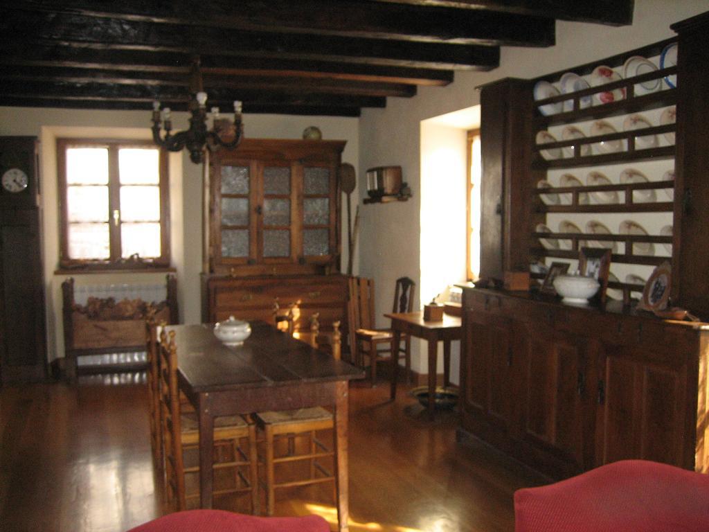 Villanueva de Arce Casa Rural Parriola المظهر الخارجي الصورة