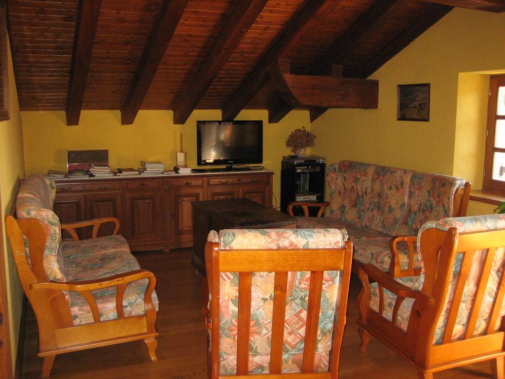 Villanueva de Arce Casa Rural Parriola المظهر الخارجي الصورة