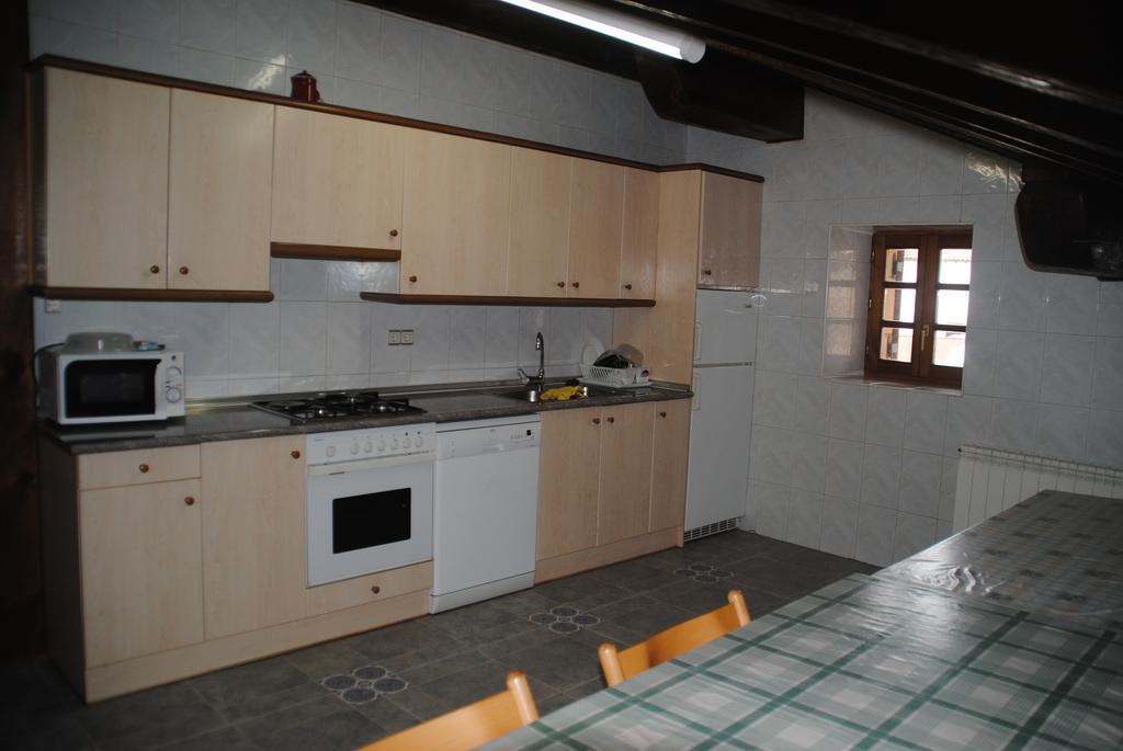 Villanueva de Arce Casa Rural Parriola المظهر الخارجي الصورة